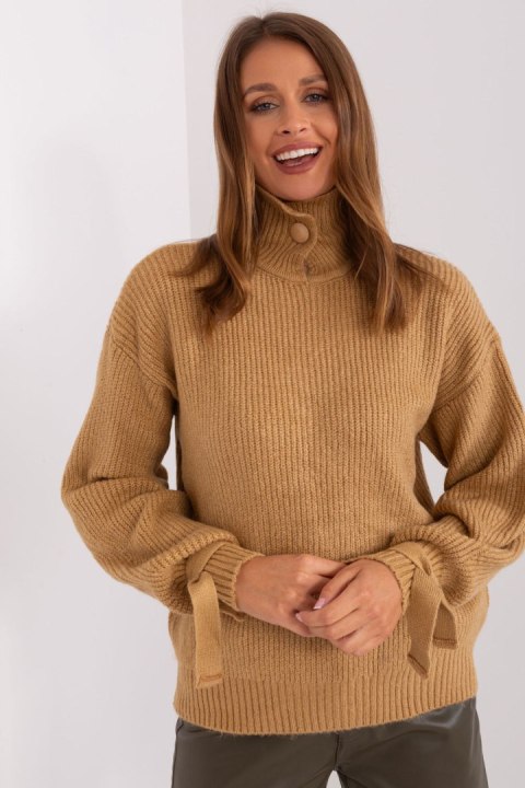 Sweter Damski Model BA-SW-0305.24P Camel - Badu Badu