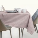 Obrus Vesta Pudrowy róż Tłoczony Nowoczesny 140x450 AmeliaHome - TCLOTH/AH/VESTA/BRD/POWDERPINK/140X450