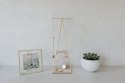 Organizer na biżuterię, kosmetyki PRISMA umbra - STAND/PRISMA/JEWELRY/BRASS