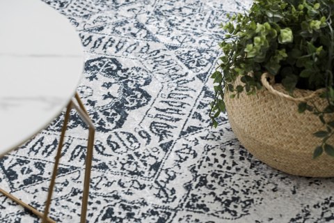 Dywan krótkowłosy ARLEN ROSETTE  biały styl vintage 120x170 hakano - RUG/LU/ARLEN/ROSETTE/WHITE+BLACK/120x170