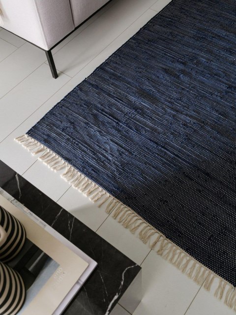 Dywan krótkowłosy TOM  granatowy styl minimalistyczny 70x120 benuta - RUG/BENUT/TOM/DBLUE/70x120