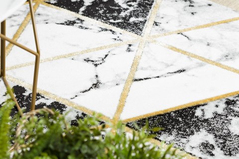 Dywan okrągły krótkowłosy ESTEMA MARBLETRIANGLES kolor czarny r160 hakano - RUG/LU/ESTEMA/MARBLETRIANGLES/BLACK+GOLD/R160