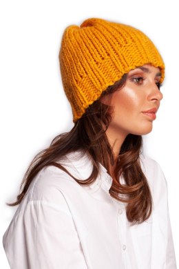 Czapka Model BK100 Honey - BE Knit BE Knit