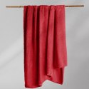 Koc HENRY kolor czerwony tłoczony żakardowo styl nowoczesny 70x150 - BLA/HENRY/RED/70x150