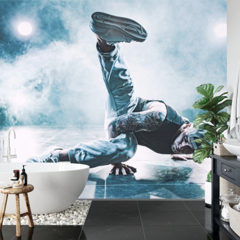 Fototapeta Tancerz Breakdance Podczas Występu Tapeta Samoprzylepna 520x318 FT-3822-SKXXXXXL
