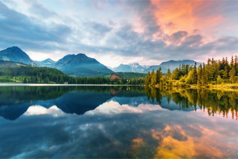 Fototapeta Jezioro Szczyrbskie W Tatrach Wysokich Na Słowacji Vinyl Gładki 450x300 FT-3892-VG450-300