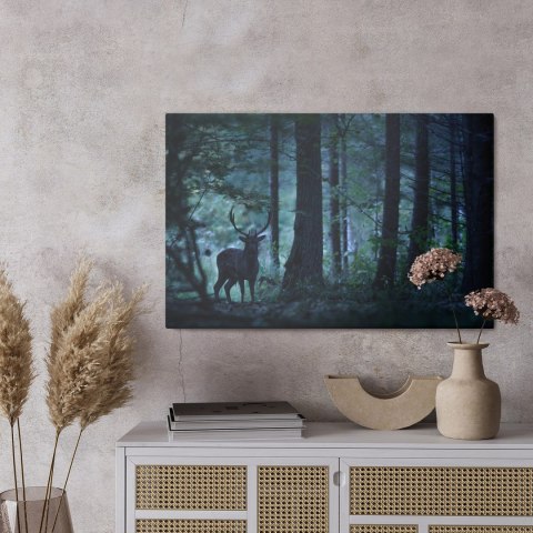 Obraz Na Płótnie Jeleń W Mrocznym Lesie Canvas 120x80 LB-741-C120-80