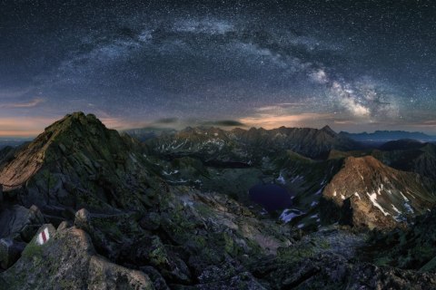 Fototapeta Droga Mleczna Nad Tatrami Flizelina Zmywalna 254x184 FT-4387-VEML4