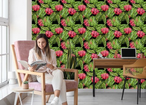 Tapeta Tropikalne Kwiaty W Liściach