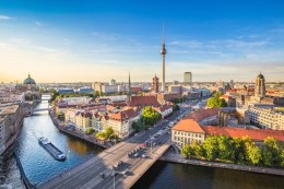 Obraz Wieloczęściowy Rzeka Sprewa I Panoramiczny Widok Berlina