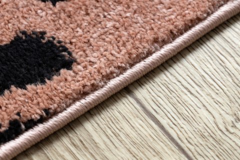 Dywan BEO GATTI kolor koralowy 120x170 Hakano - RUG/LU/BEO/GATTI/PINK/120x170