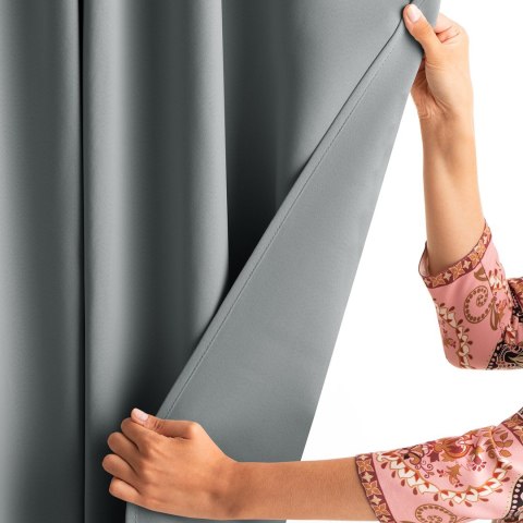 Zasłona BLACKOUT kolor szary przelotki srebrne 140x245 ameliahome - CURT/AH/BLACKOUT/EYELETS/SILVER/140X