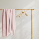 Koc HENRY - DECOKING kolor pudrowy róż tłoczony żakardowo styl nowoczesny 220x240 - BLA/HENRY/POWDERPINK/220x240