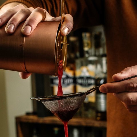 Miarka barmańska Bell z prostą krawędzią, antyczna miedź, BarFly, 25/50ml
