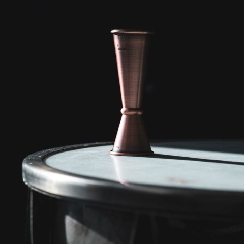 Miarka barmańska Bell z prostą krawędzią, antyczna miedź, BarFly, 25/50ml
