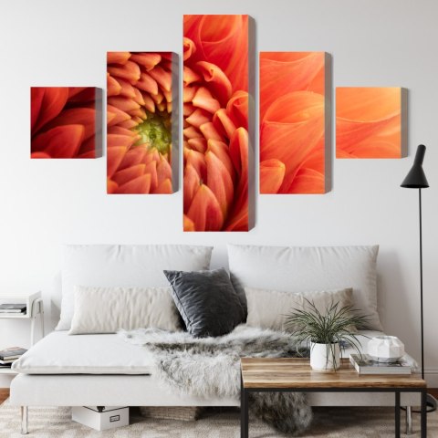 Obraz Wieloczęściowy Pomarańczowa Chryzantema W Skali Makro Canvas Naturalny 150x90 LBS-3702-NC150-90_1X30-90_2X30-60_2X30-30