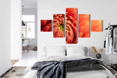 Obraz Wieloczęściowy Pomarańczowa Chryzantema W Skali Makro Canvas Naturalny 200x120 LBS-3702-NC200-120_1X40-120_2X40-80_2X40-4