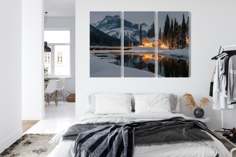 Obraz Wieloczęściowy Emerald Lake W Kanadzie Zimą Canvas 180x120 LBS-2400-C180-120_3X60-120