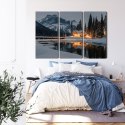 Obraz Wieloczęściowy Emerald Lake W Kanadzie Zimą Canvas Naturalny 150x100 LBS-2400-NC150-100_3X50-100