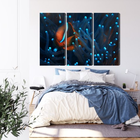 Obraz Wieloczęściowy Błazenek W Anemonie 3D Canvas Naturalny 180x120 LBS-3663-NC180-120_3X60-120