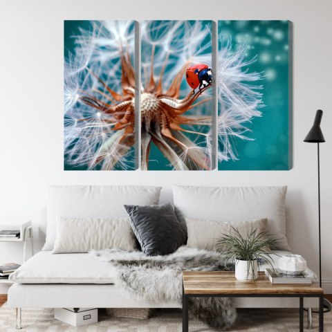 Obraz Wieloczęściowy Biedronka Na Mniszku Lekarskim W Skali Makro Canvas 180x120 LBS-3953-C180-120_3X60-120