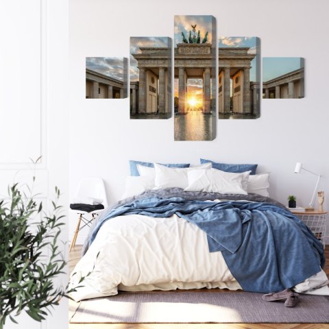 Obraz Wieloczęściowy Brama Brandenburska W Berlinie Canvas 250x150 LBS-2750-C250-150_1X50-150_2X50-100_2X50-50