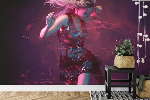 Fototapeta Młoda Kobieta W Tańcu Vinyl Gładki 152.5x104 FT-3825-VGL