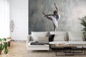 Fototapeta Tańcząca Baletnica Na Tle Betonowej Ściany Vinyl Gładki 152.5x104 FT-3831-VGL