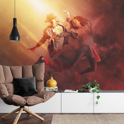 Fototapeta Hip-Hopowa Para Taneczna Podczas Występu Vinyl Gładki 152.5x104 FT-3829-VGL