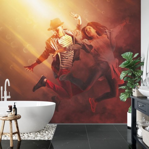 Fototapeta Hip-Hopowa Para Taneczna Podczas Występu Vinyl Gładki 152.5x104 FT-3829-VGL