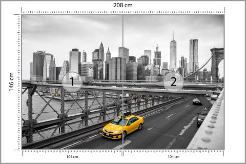 Fototapeta Taxi Crossing Brooklyn Bridge Flizelina Zmywalna 208x146 FT-448559-VEMLXL