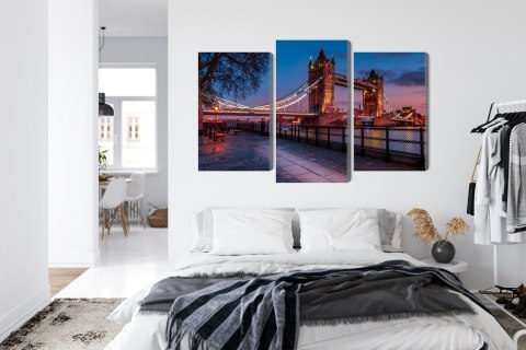 Obraz Wieloczęściowy Tower Bridge W Londynie O Zachodzie Słońca Canvas 120x80 LBS-2215-C120-80_1X40-80_2X40-60