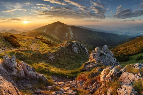 Obraz Wieloczęściowy Chlebowy Szczyt Na Słowacji Canvas 120x80 LBS-4415-C120-80_3X40-80