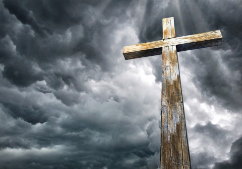 Obraz Na Płótnie Krzyż Na Tle Chmur Canvas Naturalny 100x70 LB-2546-NC100-70