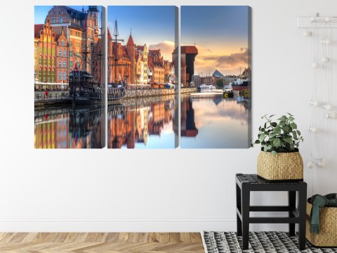Obraz Wieloczęściowy Gdańska Motława O Wschodzie Słońca Canvas 120x80 LBS-2706-C120-80_3X40-80