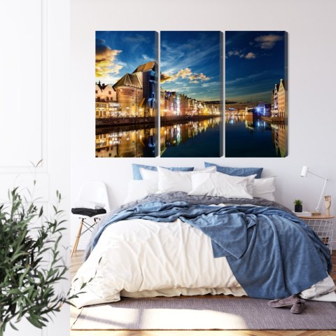 Obraz Wieloczęściowy Gdańskie Nabrzeże I Żuraw Nocą Canvas 120x80 LBS-2741-C120-80_3X40-80