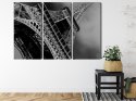 Obraz Wieloczęściowy Czarno-Biały Widok Na Wieżę Eiffla Od Dołu Canvas 120x80 LBS-2254-C120-80_3X40-80