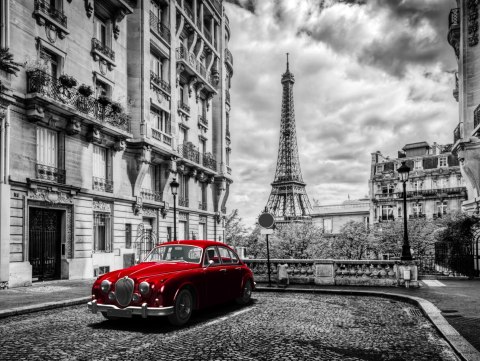 Obraz Wieloczęściowy Czerwony Samochód W Stylu Retro Na Tle Wieży Eiffla Canvas 80x60 LBS-2261-C80-60_2X20-60_2X20-40