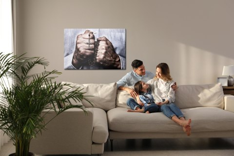 Obraz Na Płótnie Ręce Trzymające Różaniec Canvas Naturalny 100x70 LB-2584-NC100-70