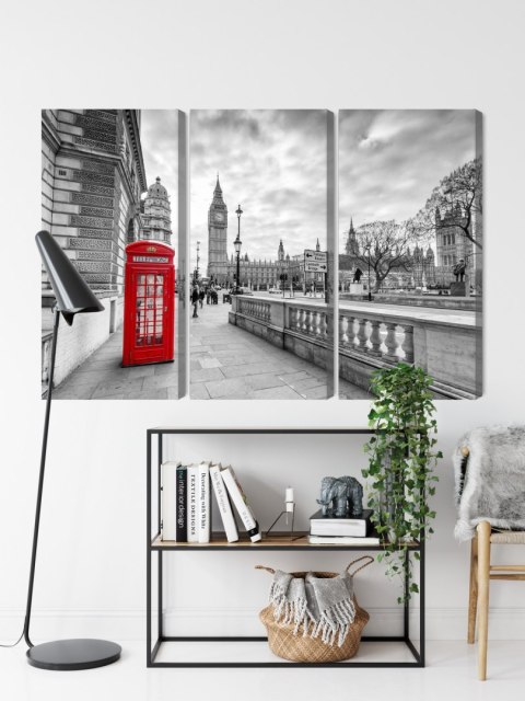 Obraz Wieloczęściowy Czerwona Budka Telefoniczna W Londynie 3D Canvas 120x80 LBS-2174-C120-80_3X40-80