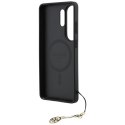 Guess 4G Classic Logo Charm MagSafe - Etui Samsung Galaxy S26 Ultra (brązowy)