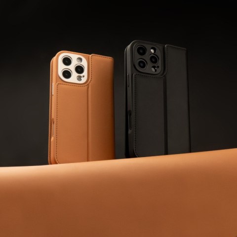 Moshi Overture MagSafe - Skórzane etui 3w1 z klapką iPhone 16 Pro (Caramel Brown)