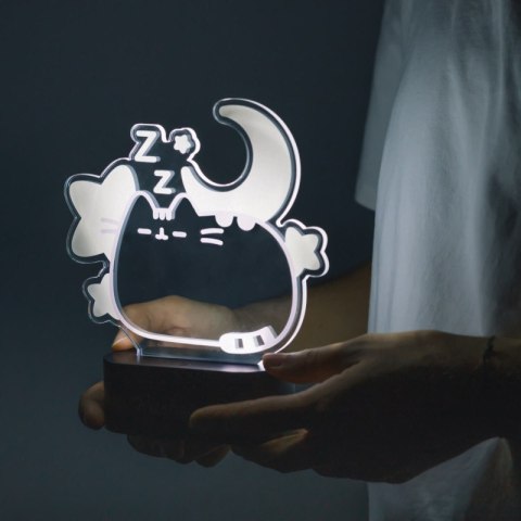 Pusheen - Lampka nocna LED z kolekcji Dreams (19,5 x 17 cm)