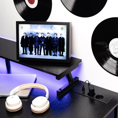 BTS - Dekoracyjna ramka z oświetleniem LED