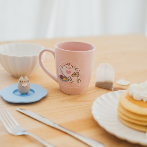 Pusheen - Kubek ceramiczny z silikonową pokrywką i figurką 3D 350 ml